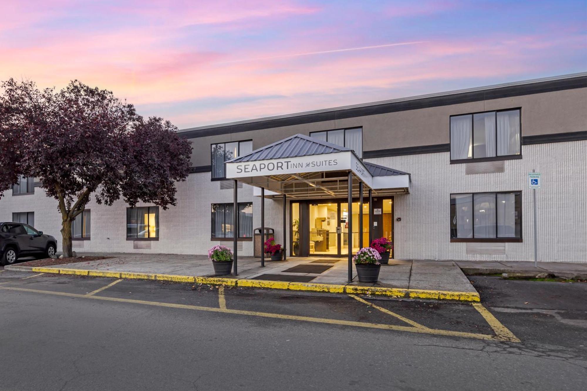Seaport Inn & Suites Lewiston Εξωτερικό φωτογραφία